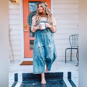 Easel Overall Jumpsuit size Small fits like Large